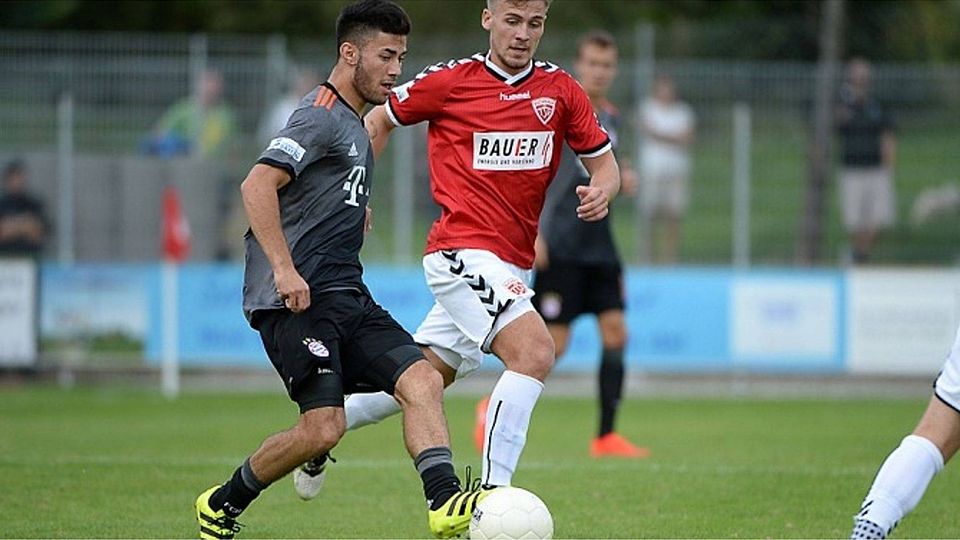 Andreas Markmüller im Trikot des TSV Buchbach gegen die Bayern-AmateureF: Leifer