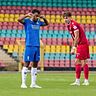 Ali Abu-Alfa (li., hier im September 2023 beim Spiel gegen Cottbus) will in Zukunft wieder im Trikot der VSG Altglienicke jubeln.