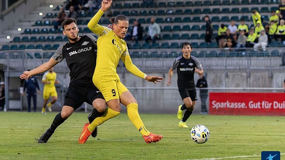 Marcio Blank (gelb) spielt seit Sommer für den VfB Homberg. 