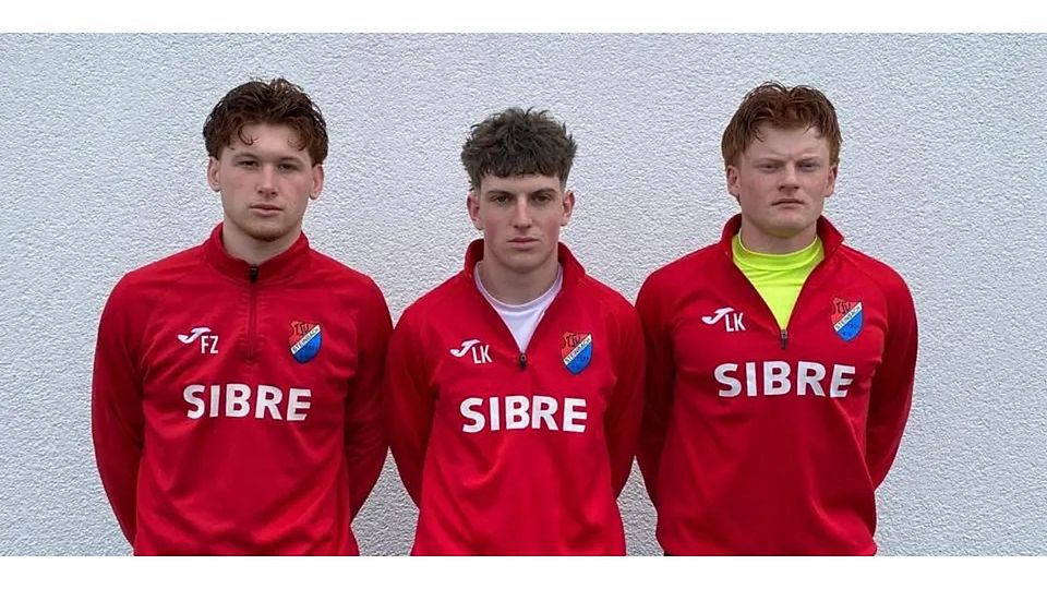 Rücken aus der U19 in die U23 des TSV Steinbach II auf (v. li.) Fabio Zabel, Leo Kadenbach und Luis Karl. © TSV Steinbach Haiger