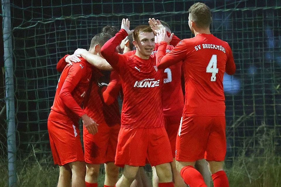 Empfängt Holzkirchen: Der SV Bruckmühl.