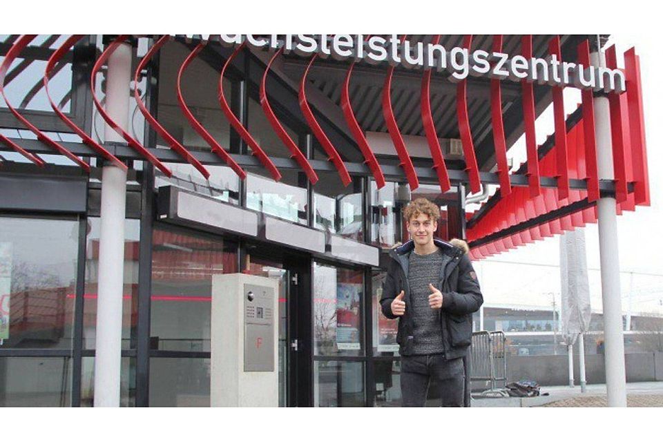 Seit mehr als fünf Jahren spielt Grözinger für den VfB, in dessen Nachwuchsleistungszentrum er schon einige Altersklassen durchlaufen hat.  SZ-Foto: aw