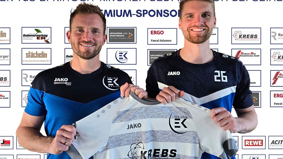 TuS-Sportchef Stefan Hilpüsch (links) und Neuzugang Robin-Alexander Pude (links) | Foto: Simon Diodene