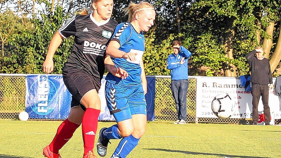 Lisa Stein-Schomburg (re.)  setzte sich mit dem SSC Hagen gegen Anna-Lena Schmidt  und den TSV Schönberg mit 1:0 durch. Foto: un