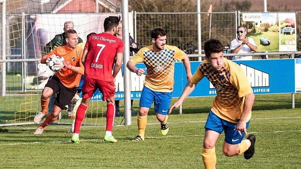 Ehingen-Süd (gelb) will in Sindelfingen endlich wieder punkten. SZ-ArchivFoto: MAS