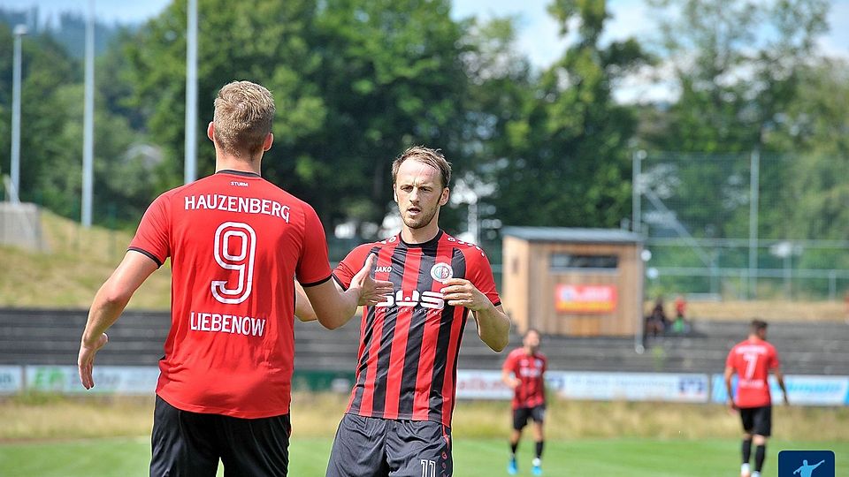 Alexander Geiger muss aufgrund einer dünnen Personaldecke wieder die Fußballschuhe für den FC Sturm Hauzenberg schnüren 