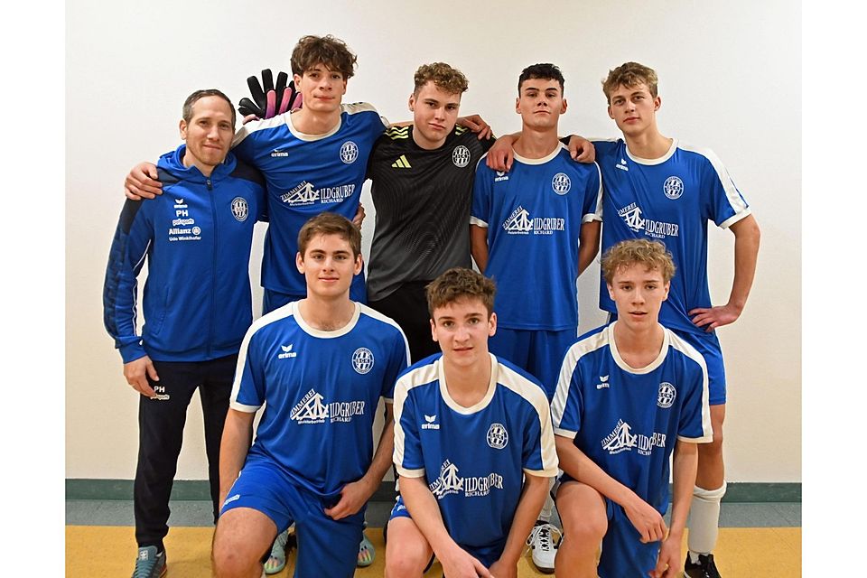 Starker Zweiter: Der SC Kirchdorf kegelte im Halbfinale den TSV Eching aus dem Wettbewerb. Starker Zweiter: Der SC Kirchdorf kegelte im Halbfinale den TSV Eching aus dem Wettbewerb.