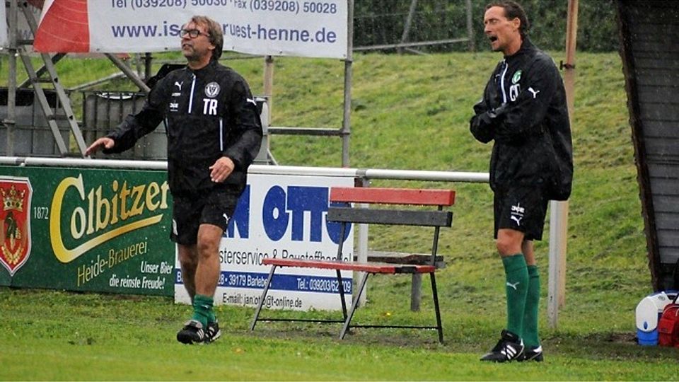 Reinhard Kansy (links im Bild) übernimmt ab Sommer das Traineramt in Nietleben.           F: Olaf Sankat