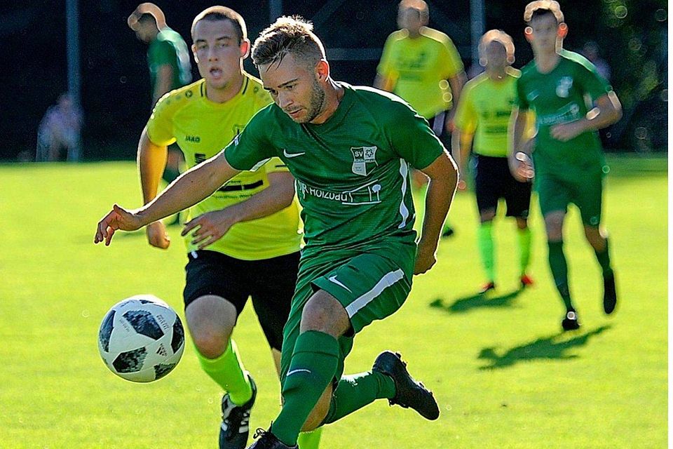 Von Beginn an geht es für den SV Grafenhausen (grün ) um Punkte im Kampf um den Ligaerhalt.  