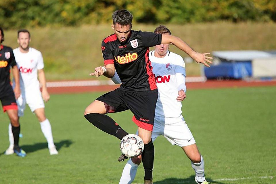 Kenan Muslimovic hat Jahn-Vergangenheit. Kenan Muslimovic hat Jahn-Vergangenheit.