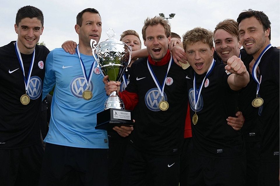 <b>F: Christian Hedler</b> <b>F: Christian Hedler</b>