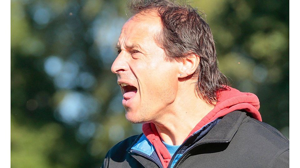 Erlebte einen gelungenen 48. Geburtstag: SVM-Trainer Damir Bujan. F: Scholz