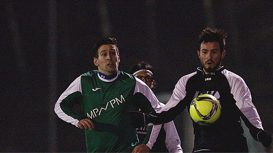 Wollen die Klasse halten: die Flörsheimer Jungs von Trainer Hans Richter F: Lorenz