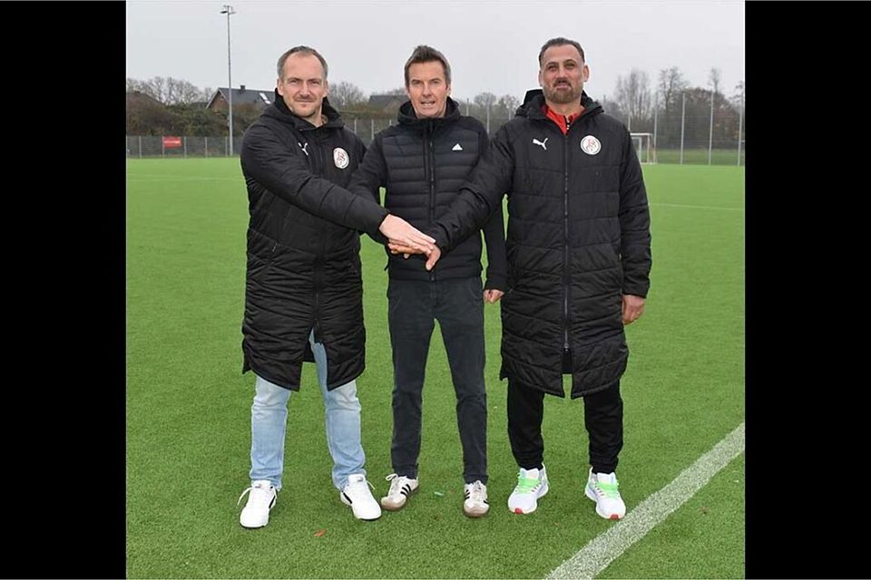 Thomas Bohrmann (li.), Uli Schröder und Reza Jalali (re.) sind weiterhin im Aufstiegsrennen dabei.