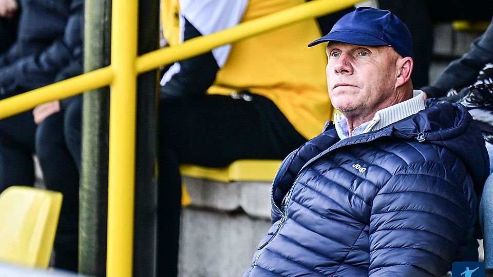 Dietmar Schacht blickt mit Sorge auf die Zukunft bei den Sportfreunden Hamborn 07.