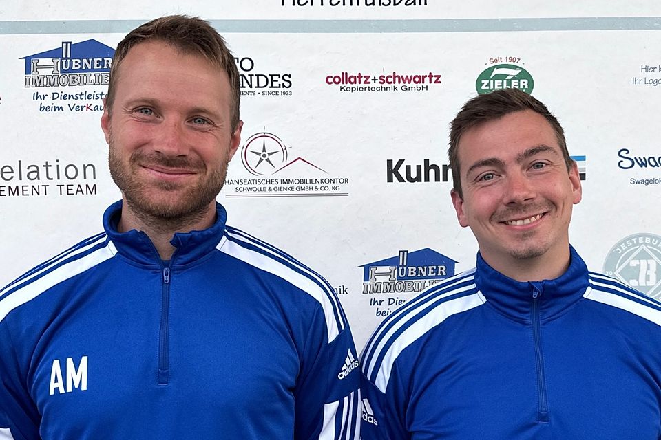 Spielertrainer André Müller (l.) und Neuzugang Dominik Fornfeist