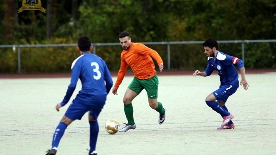 Zwei alte Bekannte treffen am Sonntag aufeinander. Vorwärts Orient empfängt den SC Lerchenberg (orangenes Trikot)  Archivfoto: Haas