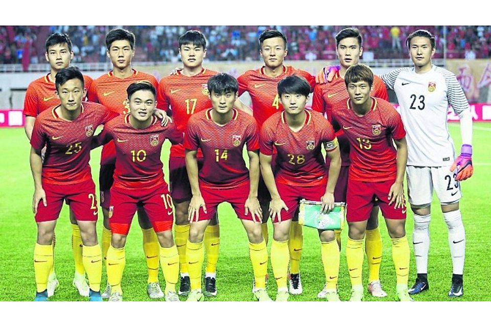 orteilhaft: Auf dem Weg zur Fußball-Nation soll die U20 der Chinesen in Deutschland Spielpraxis sammeln. 	Foto: imago