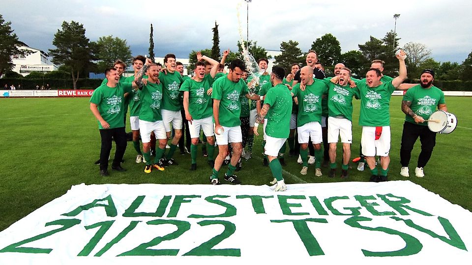 Riesen-Jubel nach extra-langer Relegation: Der TSV Pentenried spielt wieder Kreisklasse.