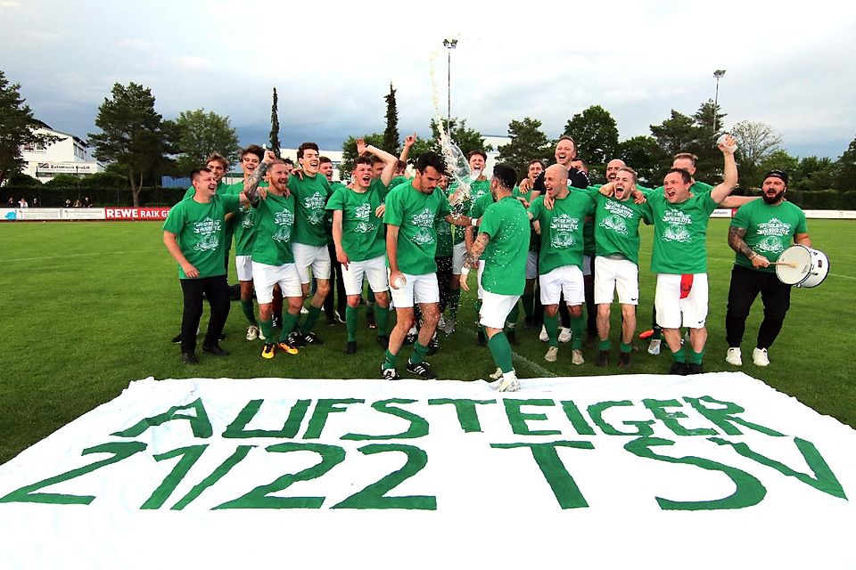 Riesen-Jubel nach extra-langer Relegation: Der TSV Pentenried spielt wieder Kreisklasse.