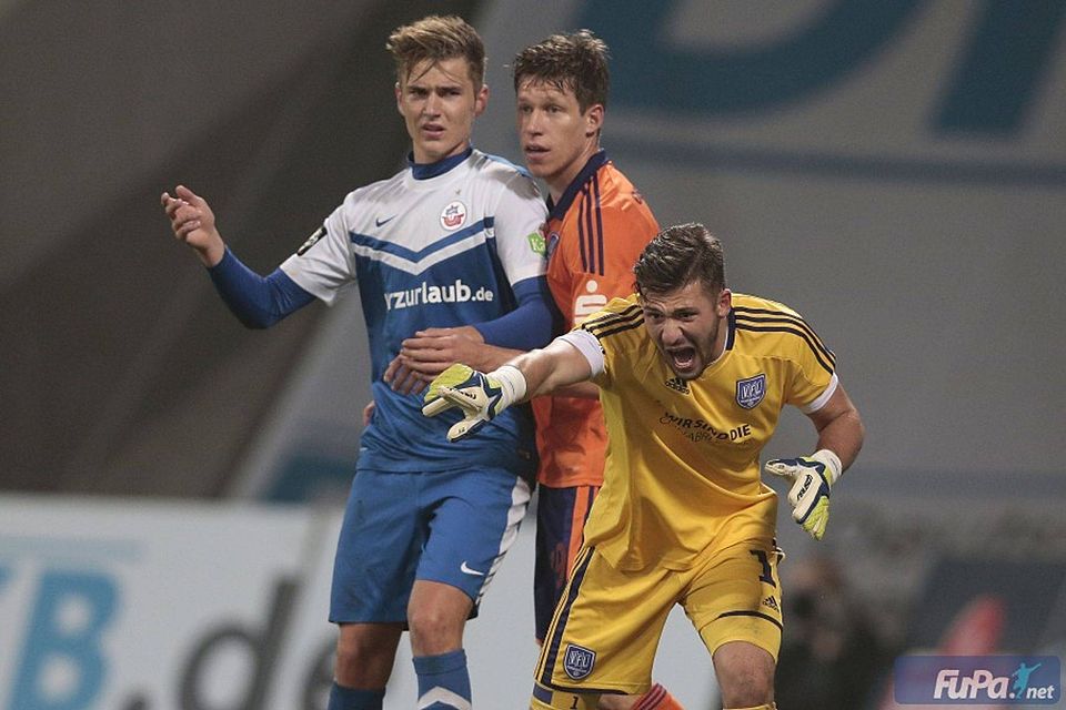 Dennis Srbeny (l.) im Spiel gegen den VfL Osnabrück