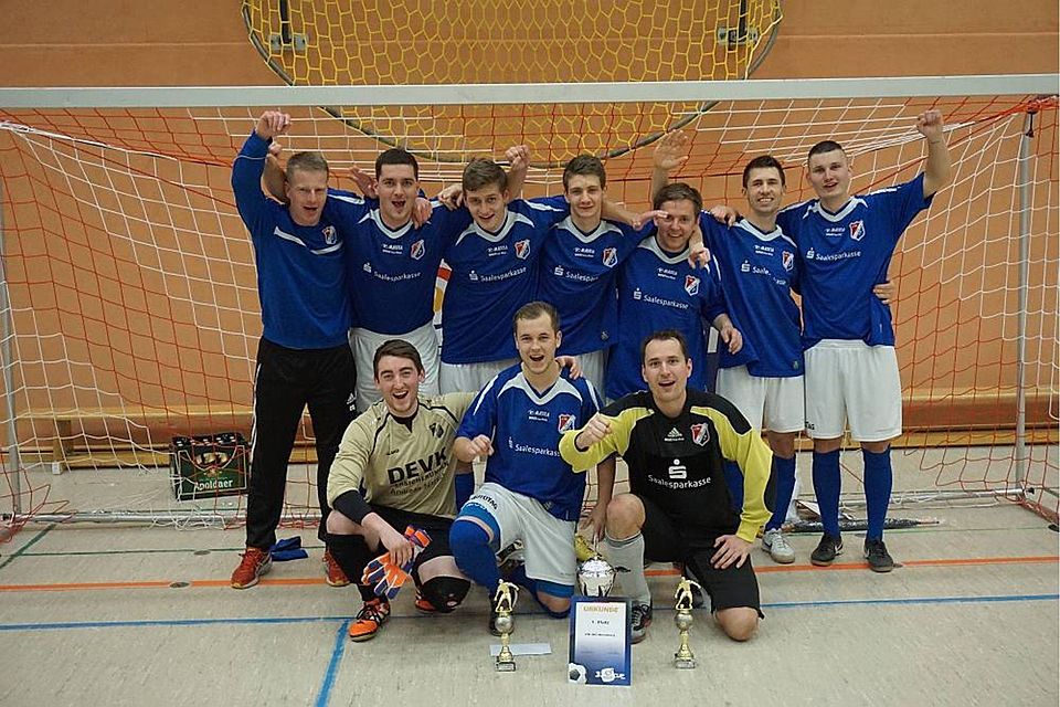 IMO Merseburg bejubelt den Turniersieg beim Stadtwerke Cup. Foto: SV Merseburg 99