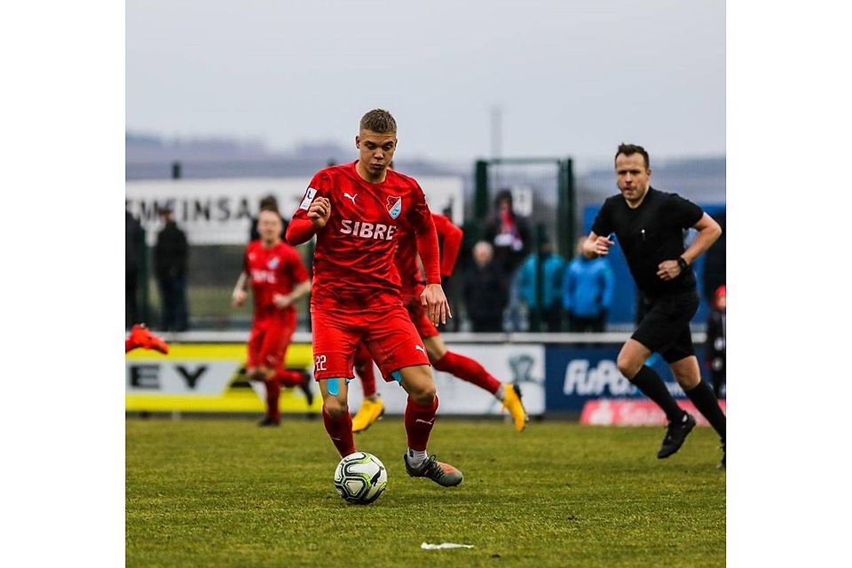 Die Leidenszeit ist vorbei: Tino Bradara feiert gegen den FC Gießen sein Kurz-Comeback.	Foto: Björn Franz