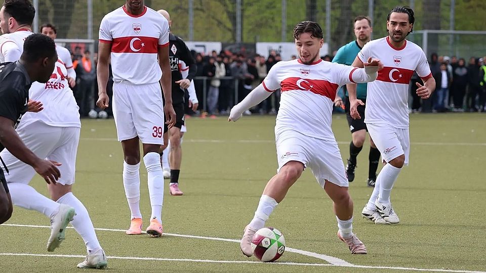 Ayan bleibt dem SC Türkiyemspor erhalten.