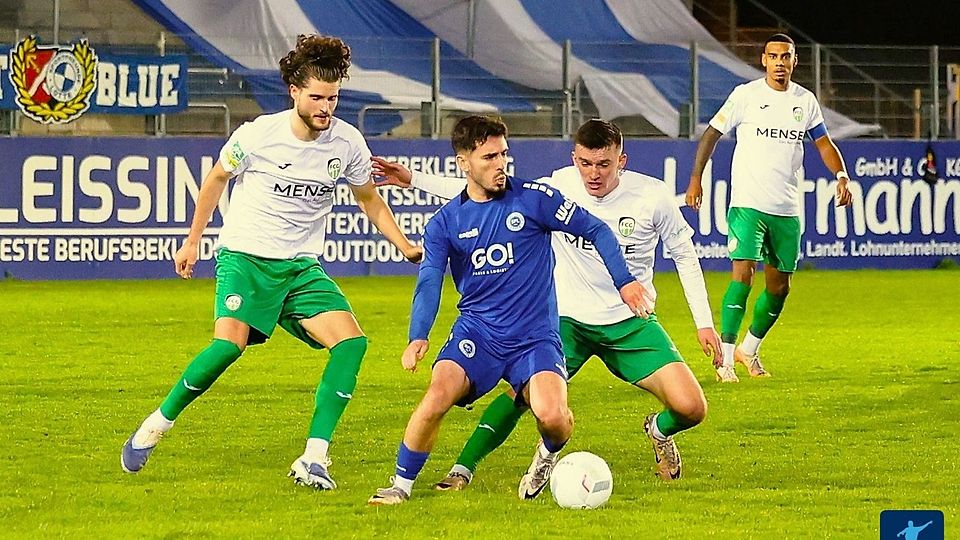 Vor neun Jahren standen sich beide schon mal im Westfalenpokal gegenüber. Damals spielte Lotte aber zwei Klassen höher, heute begegnet man sich auf Augenhöhe.