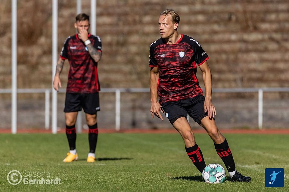 Kimmo Markku Hovi (am Ball) wechselt zum VfB Lübeck.