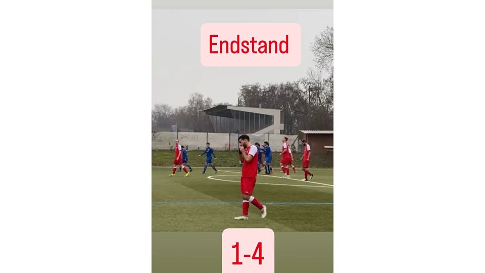 Nicolai Hönnige richtet seine Armschiene nachdem 0:1