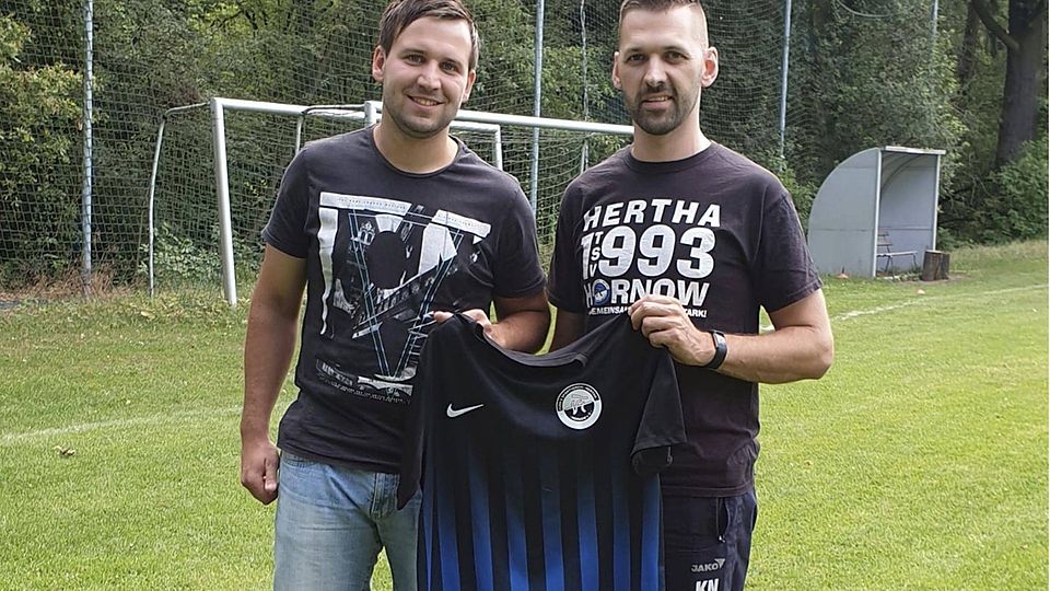Neuzugang Patrick Scheider und Hornows Trainer Kai Noack.