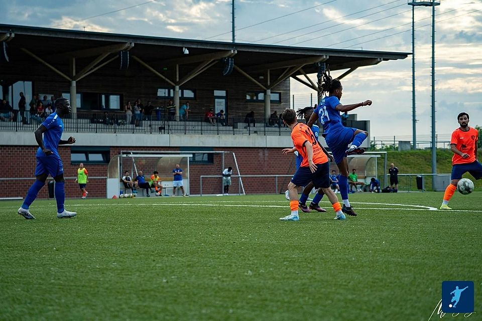 Fels ist in Medernach zum Derby zu Gast
