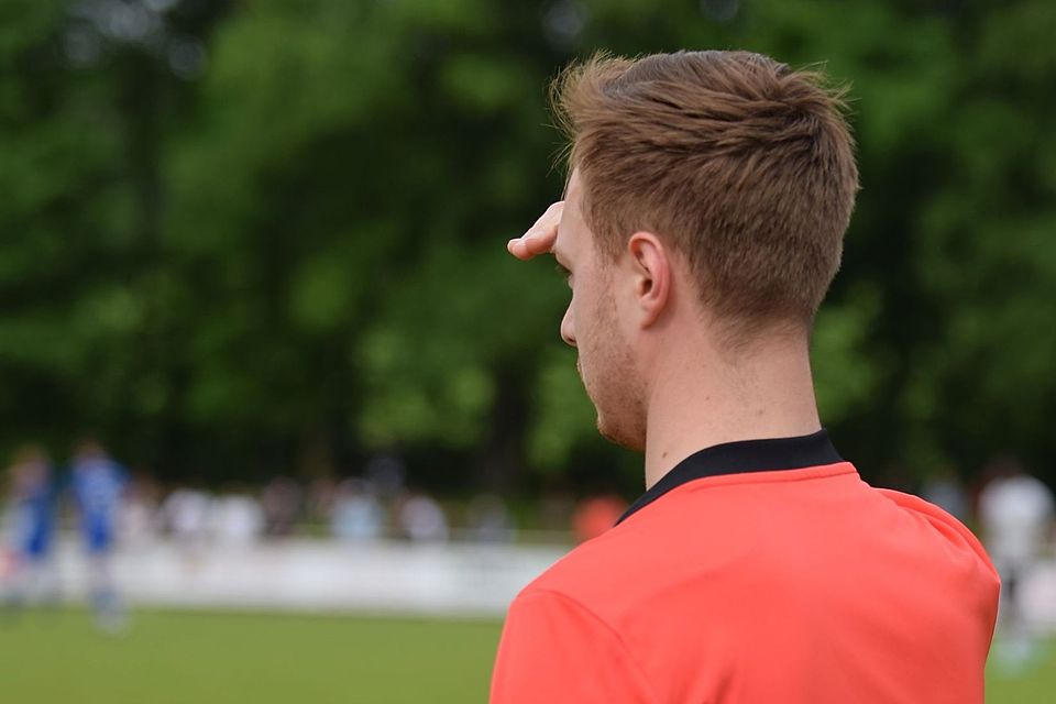 Schiedsrichter sollen das Zeitspiel der Torhüter künftig mehr im Blick haben.