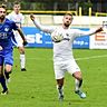 Wiedersehen macht Freude: Beim Derby Burglengenfeld gegen Parsberg trifft nicht nur Parsbergs Michael Reinwald (am Ball) auf seine ehemaligen Weggefährten.