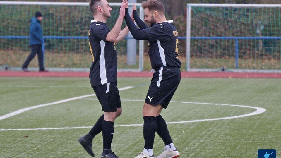 Galionsfiguren unter sich - Yannik Dietrich (l.) und Dominik Eder (r.)