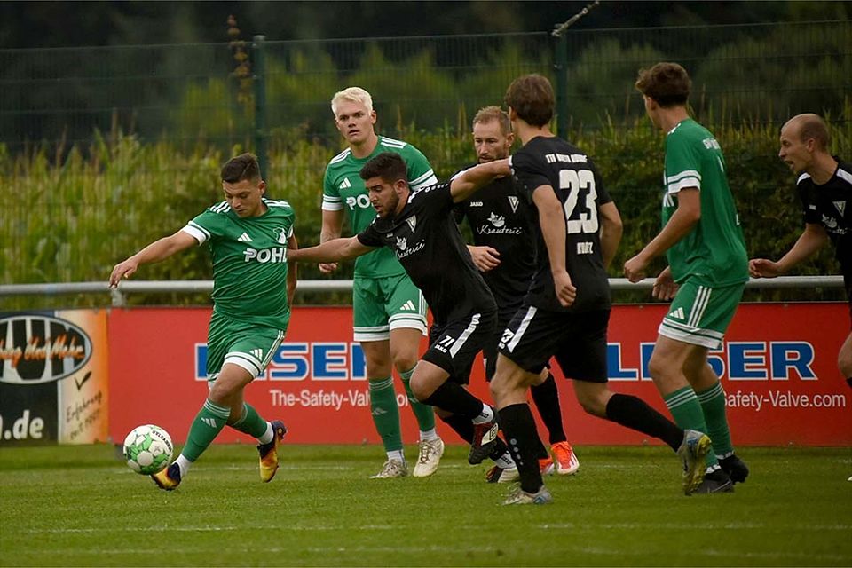 Adam Kateh (li., Todenbüttel) und Berkay Pinar (Audorf).