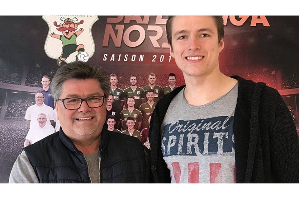 Großbardorfs Manager Gerhard Schüler (li.) mit Julian Schneider. F: TSV