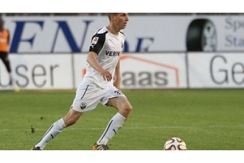 SVS-Kapitän Stefan Kulovits hat sich im Spiel beim SV Darmstadt 98 mehrfach den Unterarm gebrochen.    Foto: SVS