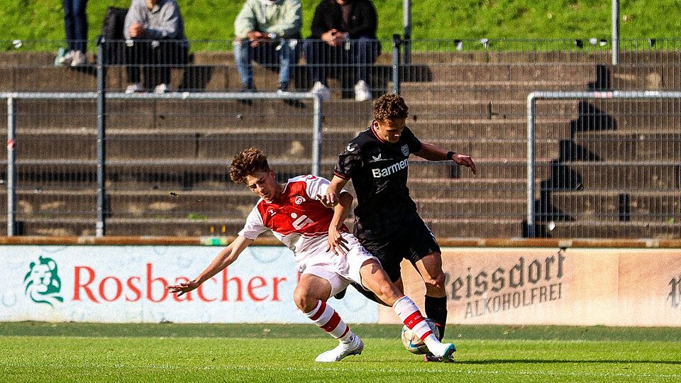 Bayer Leverkusens U17 kam über ein 1:1 nicht hinaus, bei der U19 läuft's.