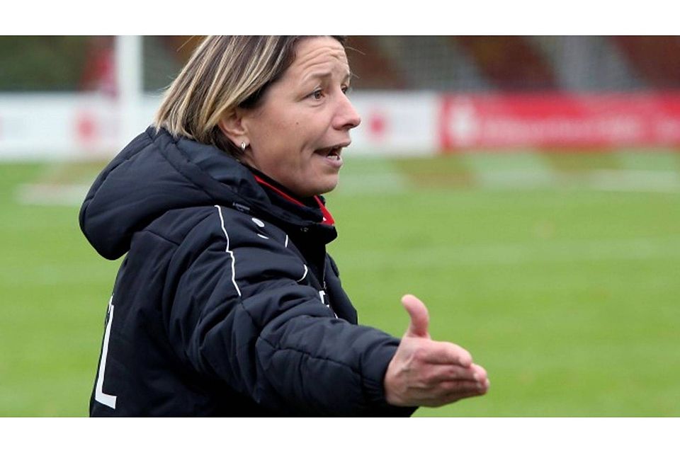 Trainerin Inka Grings wird Viktoria Köln zum Saisonende verlassen - Bild: Dahmen