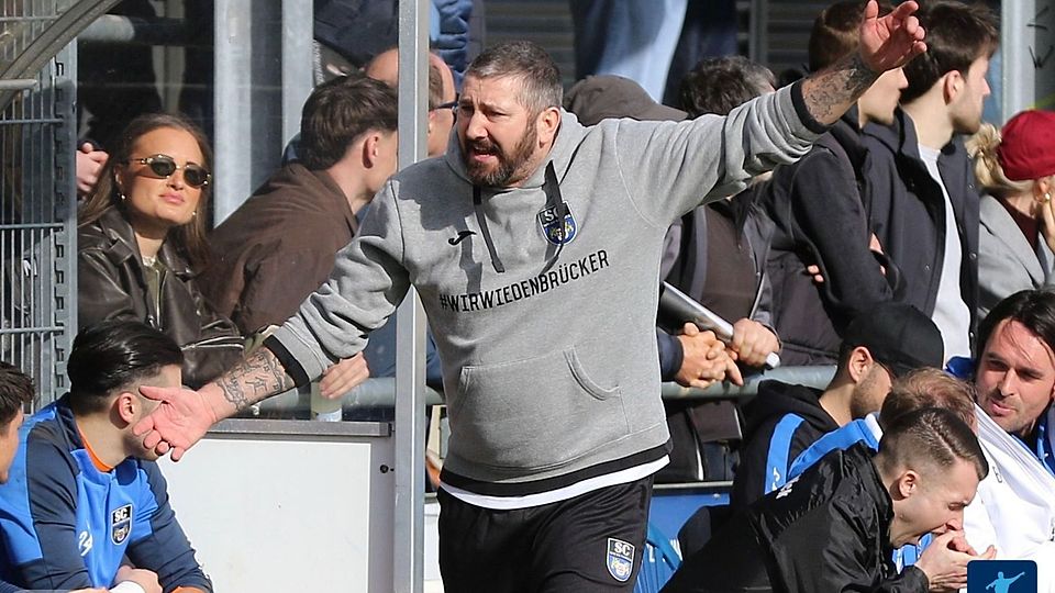 Nach der 0:2-Pleite gegen den 1. FC Bocholt ist Schluss für Sascha Mölders beim SC Wiedenbrück.