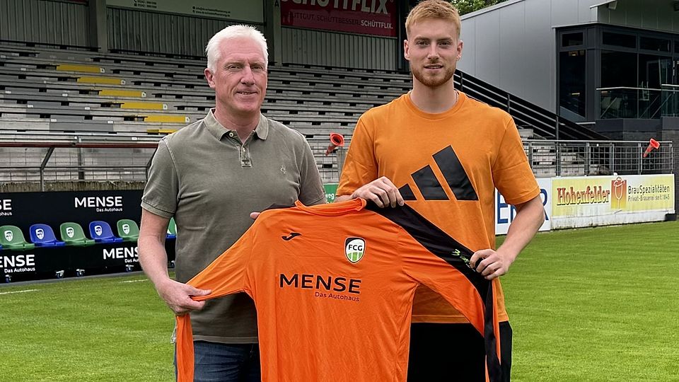 Der Sportliche Leiter Rob Reekers (links) mit Roman Schabbing.