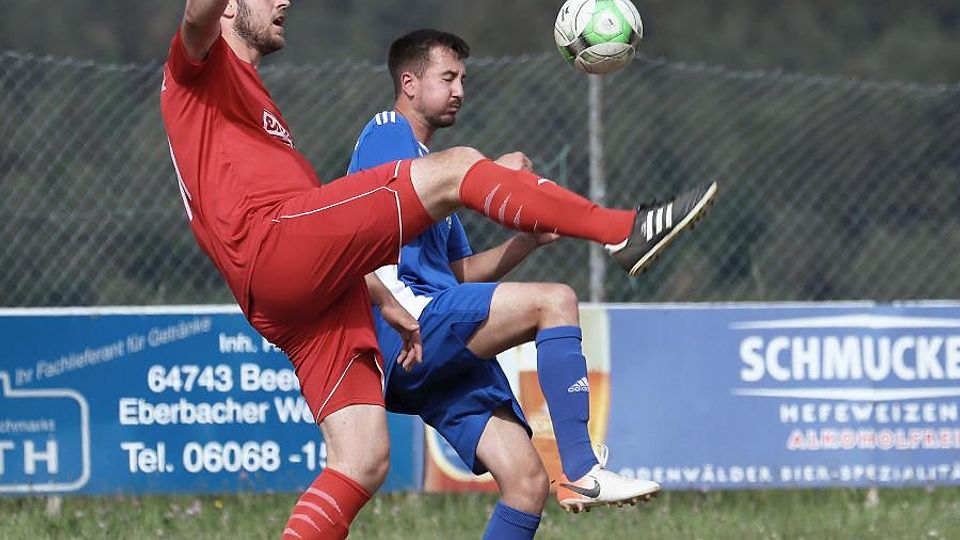 Patrick Löffler (links) und der FC Finkenbachtal wollen mit einem Sieg weiter Druck auf den spielfreien Tabellenführer TSV Neustadt machen.
