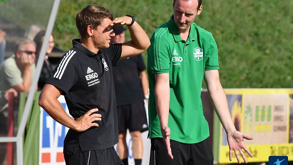 Sie werden auch in der kommenden Saison das Trainer-Duo beim Bezirksligisten FC Horgau bilden: Franz Stroh (links) und Manuel Schmid.