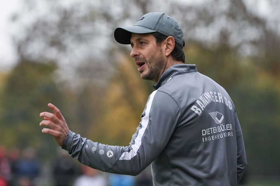 Dennis Bührer hört nach der laufenden ...eim Regionalligisten Bahlinger SC auf. | Foto: Claus G. Stoll Dennis Bührer hört nach der laufenden Saison als Trainer beim Regionalligisten Bahlinger SC auf. 