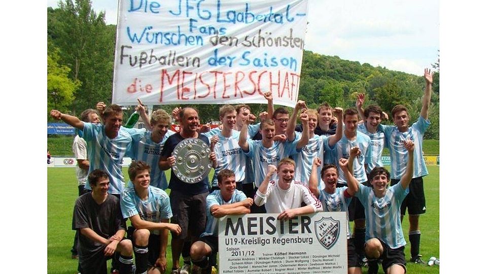 Meistermannschaft der JFG Labertal   Foto: Göldel