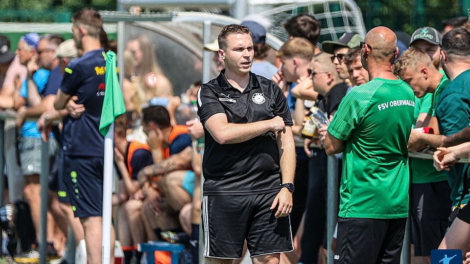 Tobias Kopetzky (im Bild) führte den FSV Oberwalluf in die Kreisoberliga. Nun ist klar, dass sich der 34-Jährige dem FSV Winkel anschließen wird.