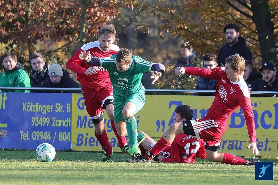 Der FC Chamerau – hier im Spiel gegen den SC Arrach-Haibühl (in Rot) – setzt in den nächsten Jahren auf seinen eigenen Nachwuchs.