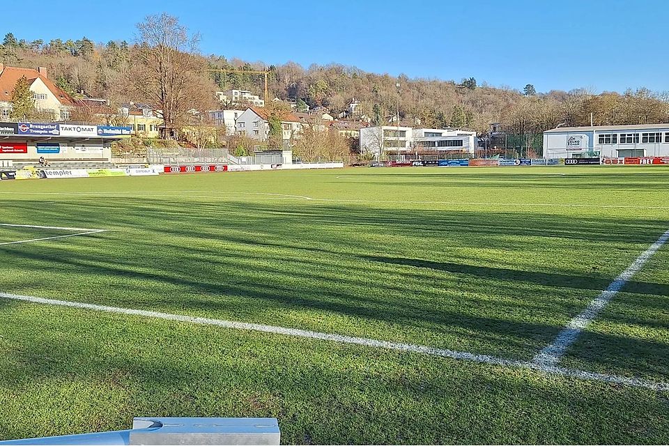 Unbespielbar: Im Hirsch-Sportpark in Eichstätt ging am vergangenen Samstag nichts. Man hat im November aber bestimmt schon schlechtere Plätze gesehen...